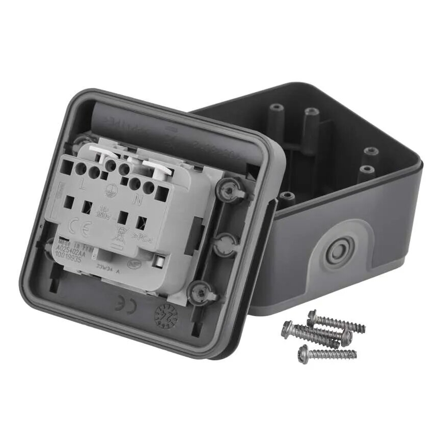 Prise pour zones humides IP55
