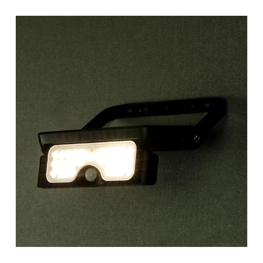 Projecteur solaire avec un détecteur LED/5W/3,7V IP65 4000K