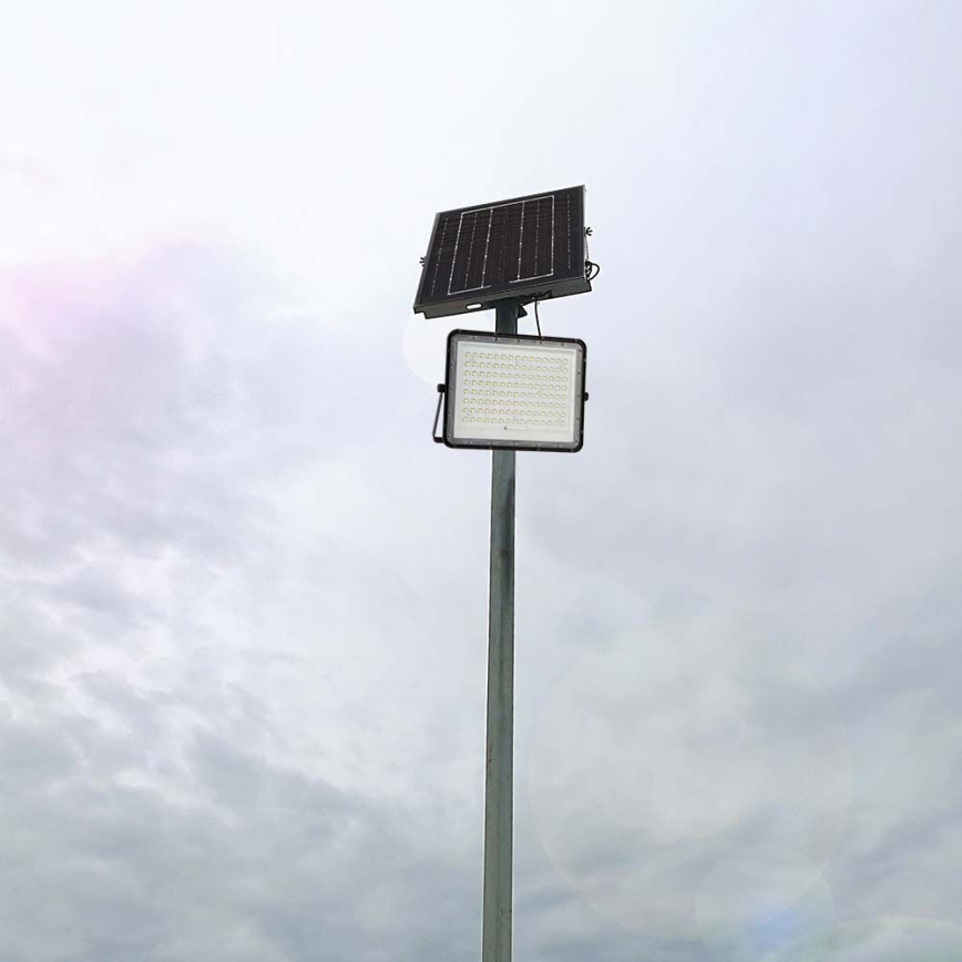 Projecteur solaire d'extérieur LED/200W/3,2V 4000K noir IP65 16000 mAh + Télécommande