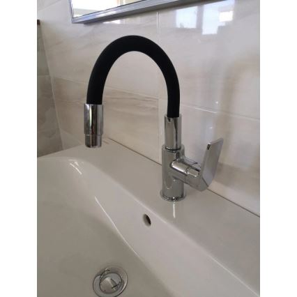 RAV Slezák CO119.0/15 - COLORADO keukenkraan met flexibele uitloop, 25 cm, zwart/glanzend chroom