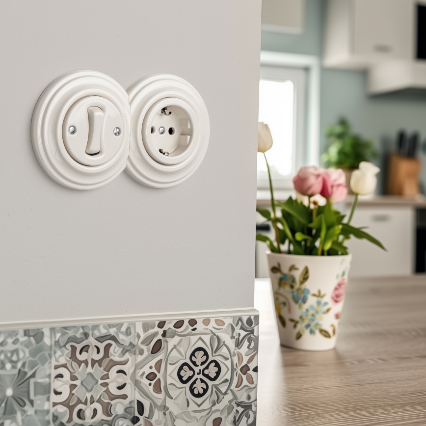 Reblig - Ensemble rétro : interrupteur unipolaire n° 1 et prise SCHUKO 230 V avec cadre beige