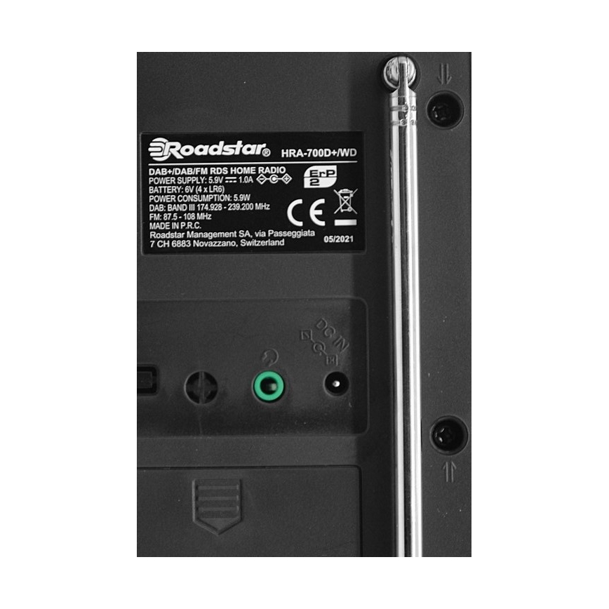 Roadstar HRA-700D+/WD - Radio DAB+ et FM avec réveil, 16W/230V/4xAA