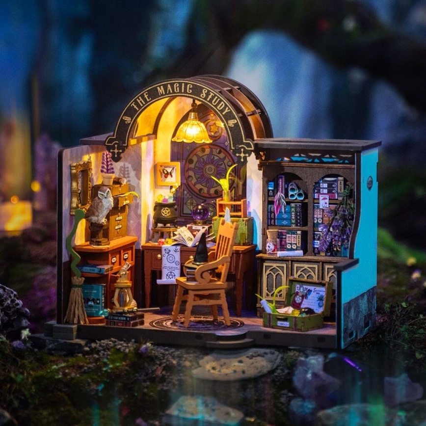 RoboTime - Miniatuur huis Tovenaarsstudie 2xAAA