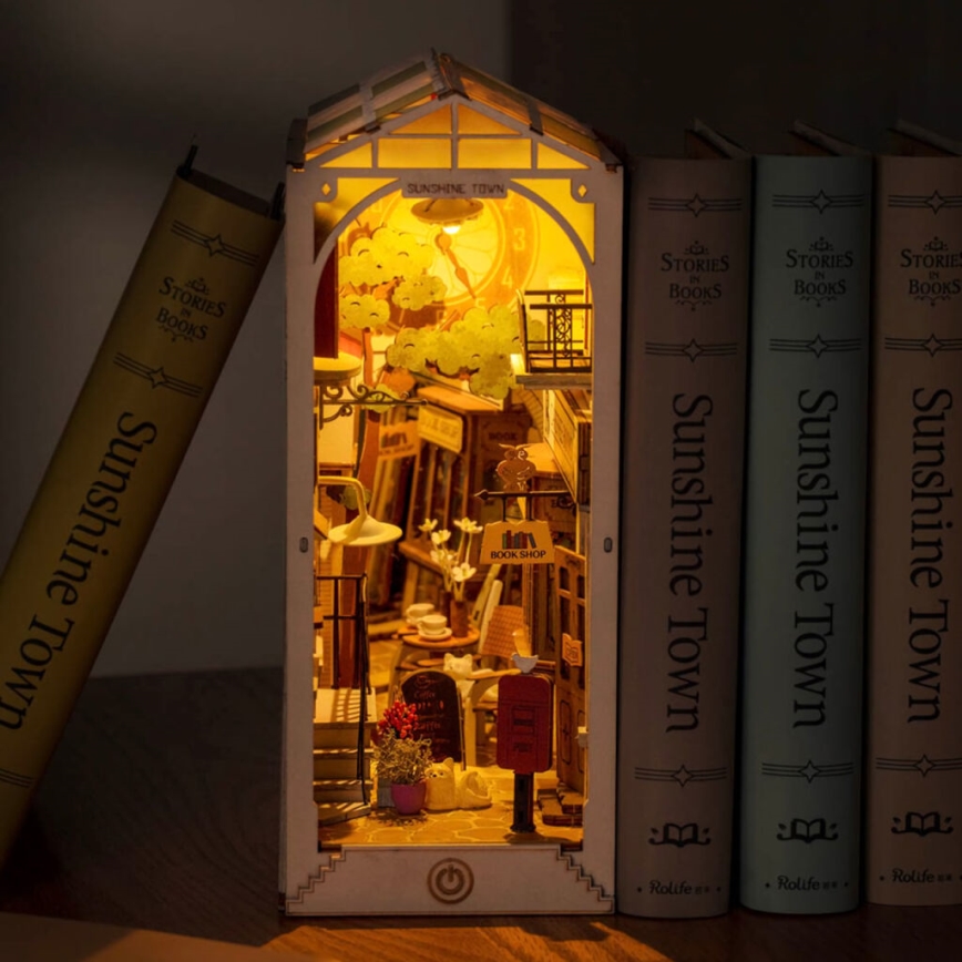 RoboTime - Serre-livre LED Ville ensoleillée 2xAAA