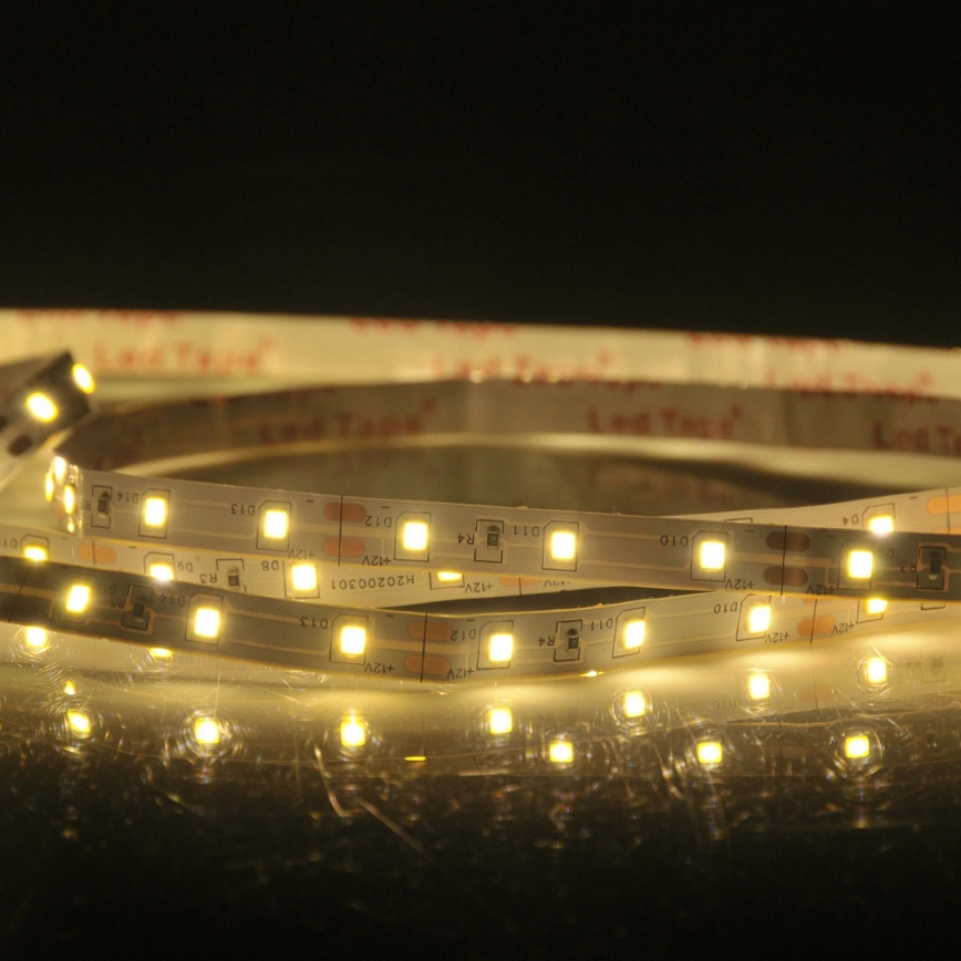 Ruban LED 5m LED/10W/12V IP20 3300K