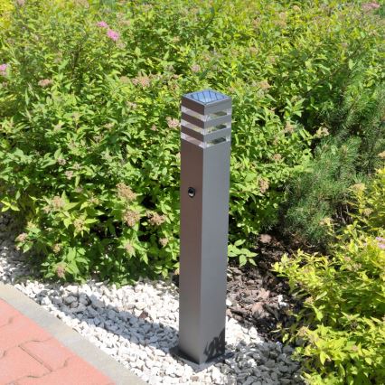 Sensorlamp voor buiten TEKSAS 1xE27/12W/230V IP44 74 cm antraciet