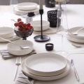 Service de table 18 pièces en porcelaine, blanc avec finitions argentées