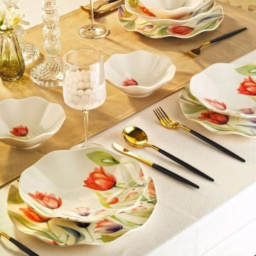 Service de table 18 pièces rouge/vert/blanc/porcelaine