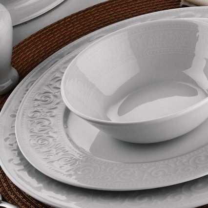 Service de table 53 pièces en porcelaine blanche