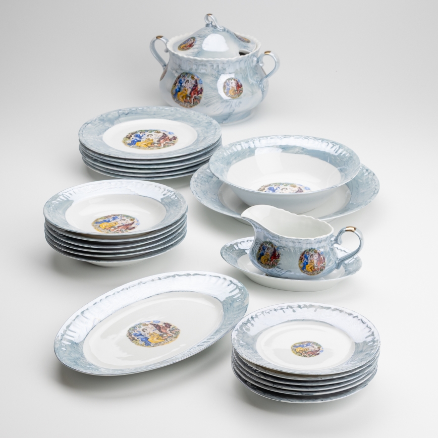 Set de salle à manger en porcelaine 26 pièces bleu avec une finition perlée