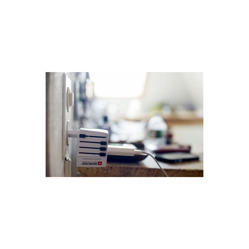 MUV reisadapter AC met USB-A en USB-C, 15W