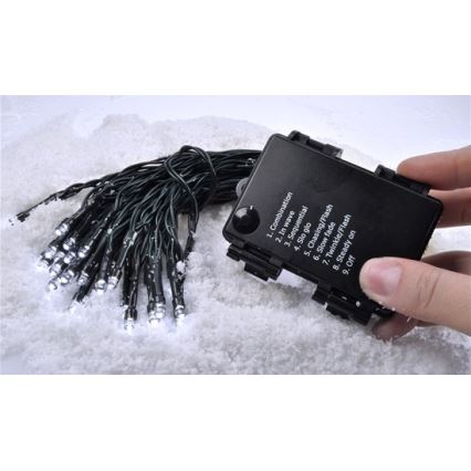 LED Buiten kerstverlichting 50xLED/8 functies/3xAA 8m IP44 koud wit