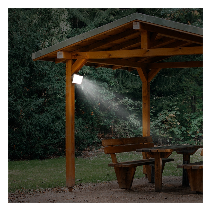 LED Schijnwerper voor buiten LED/30W/230V 4000K IP65