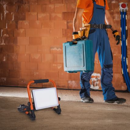 Projecteur LED sur pied LED/50W/230V 4000K IP65