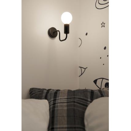 Applique murale VECTOR 1xE27/15W/230V noir