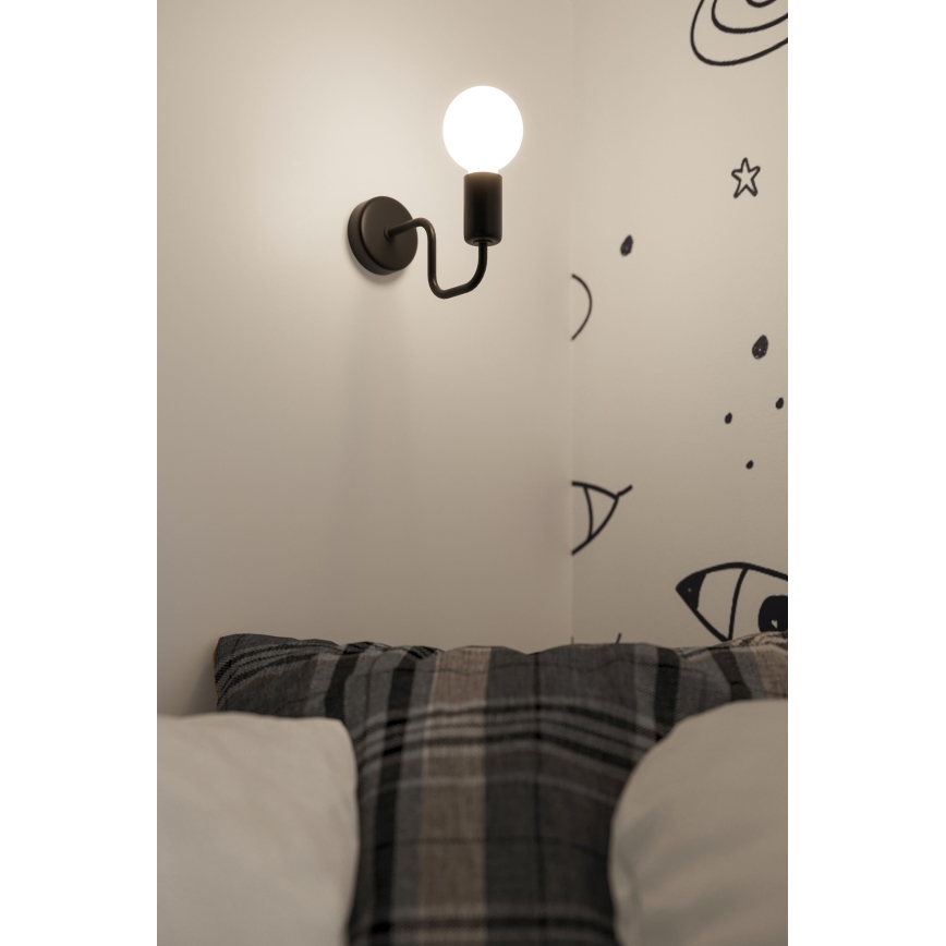Wandlamp VECTOR 1xE27/15W/230V zwart