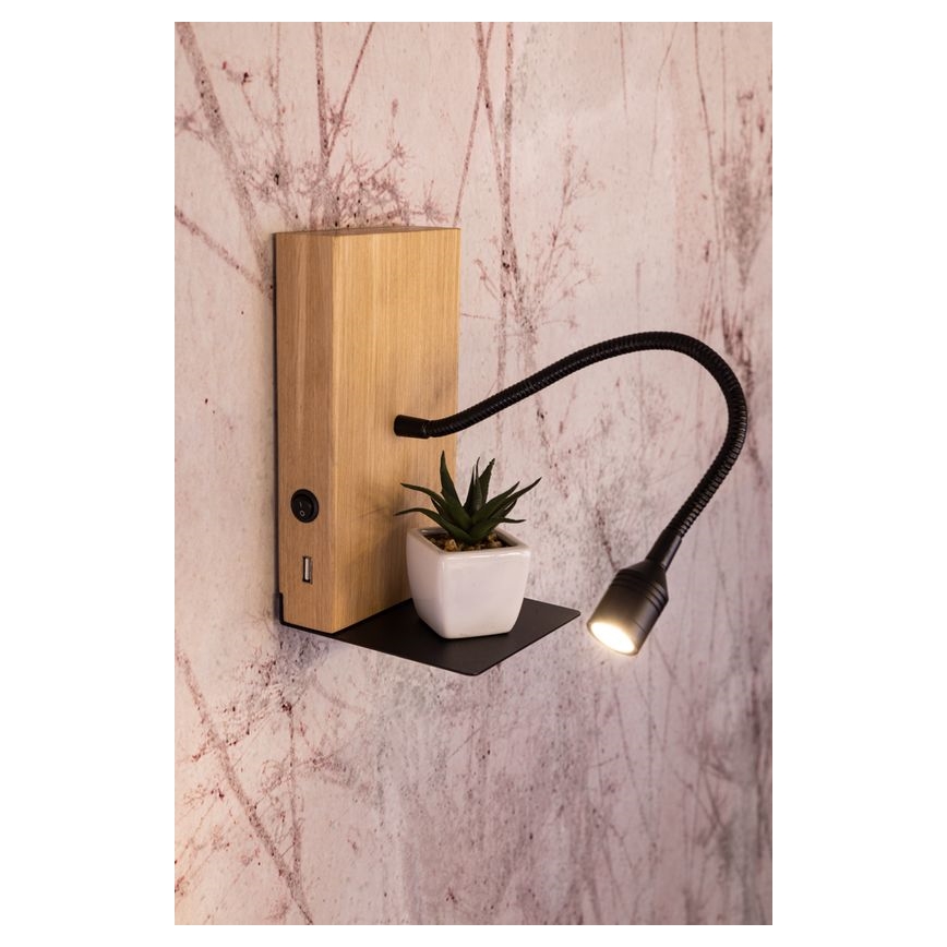 Wandlamp LECTOR LED/2,5W/230V USB eiken – FSC gecertificeerd