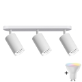 Spot LED RGBW dimmable pour salle de bains TURYN, 3x GU10, 6W, 230V, 3000 K, IP44, blanc + télécommande