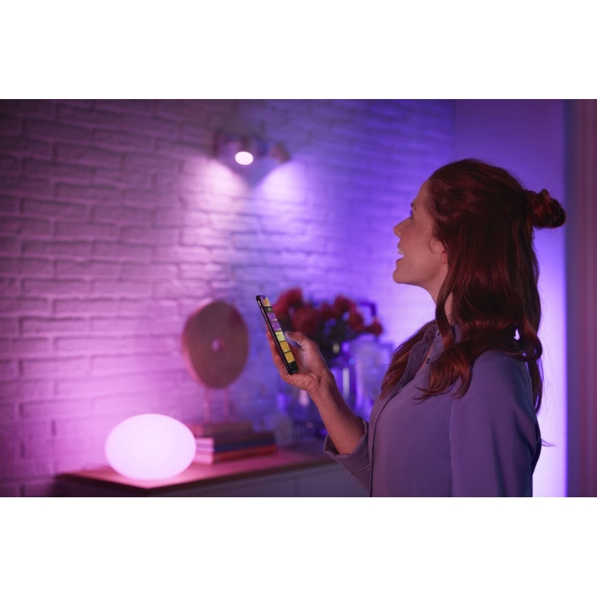 Startpakket Philips Hue White and Color Ambiance Essential 2x E27/8W/230V 2200-6500K + Hue Bridge