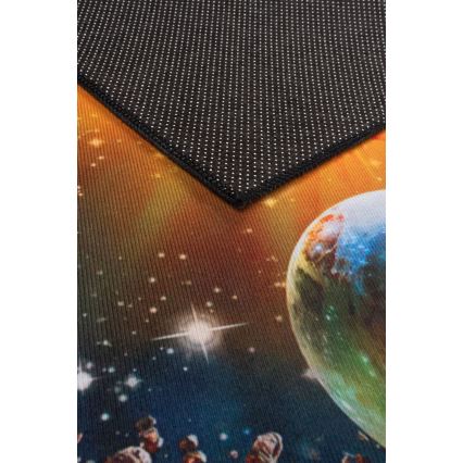 Tapis antidérapant pour enfants PRINT 3D 120x160 cm motif planètes/multicolore