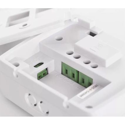 Thermostat programmable 230V+2xAA