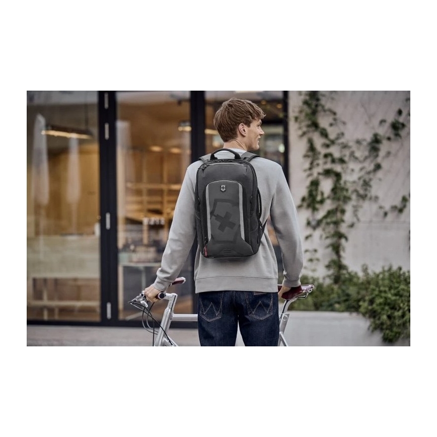 Victorinox - Sac à dos extensible Touring 2.0 Traveler 33 l noir