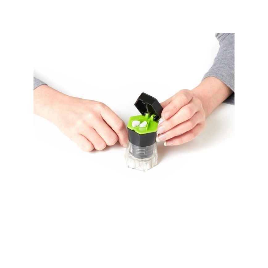 Vitility - 5-in-1 pillenverdeler en -snijder zwart