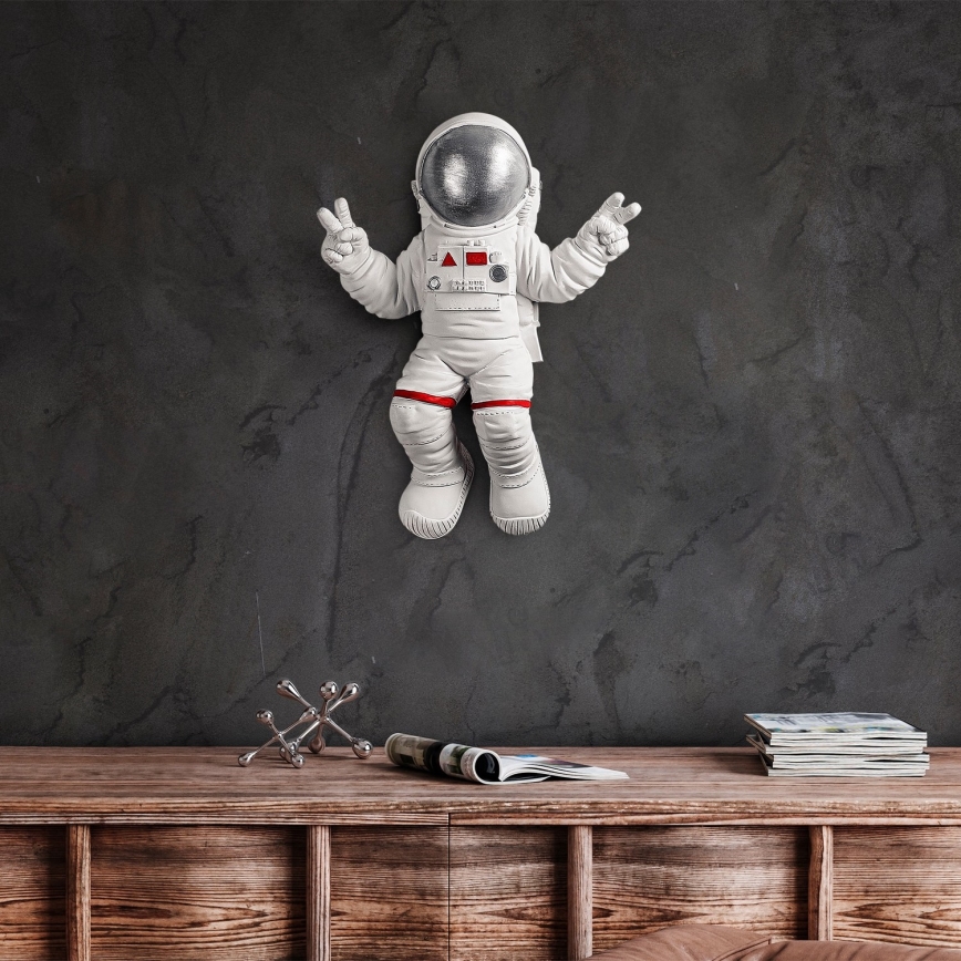 wand decoratie 47x35 cm astronaut zilver