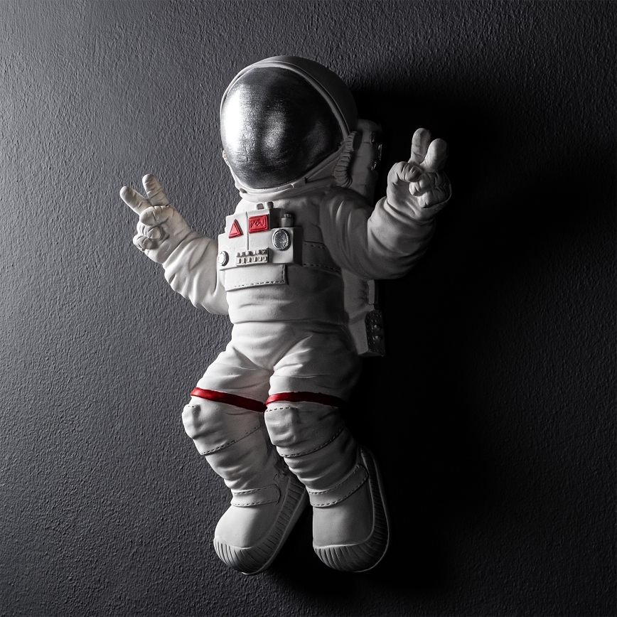 wand decoratie 47x35 cm astronaut zilver