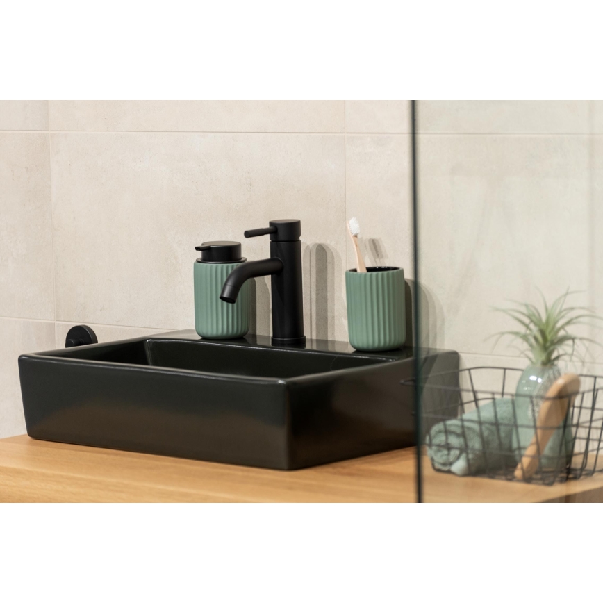 WENKO 24807100 - Distributeur de savon BELLUNO 8 x 13,5 cm vert/noir