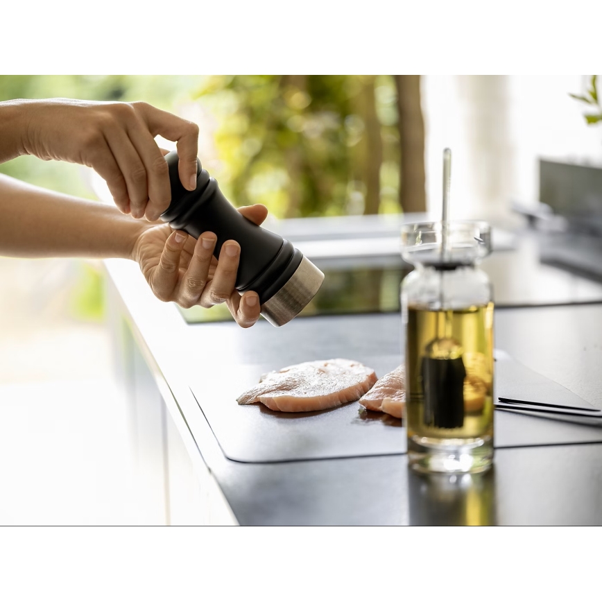 WENKO 55082100-Moulin à sel BLACK OUTDOOR KITCHEN 5x17,5 cm argenté/noir/blanc