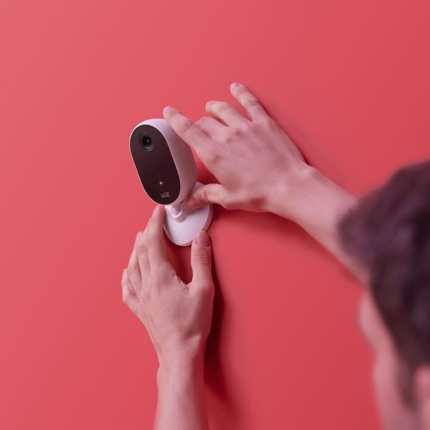 WiZ - Kit de surveillance d'intérieur : 1x camera + 3x LED RGB ampoule A60 E27/8,5W/230V Wi-Fi